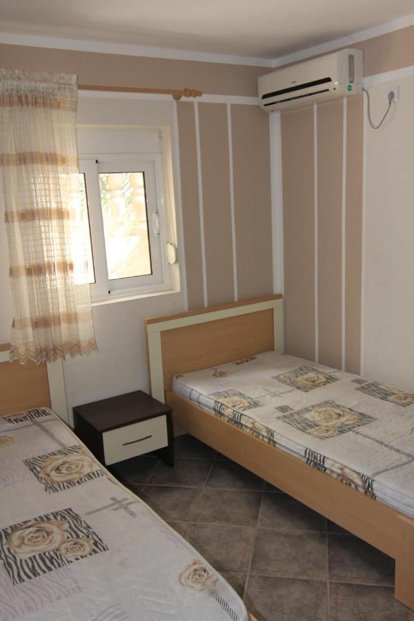 Apartments In Villa Viktoria Sutomore Zewnętrze zdjęcie